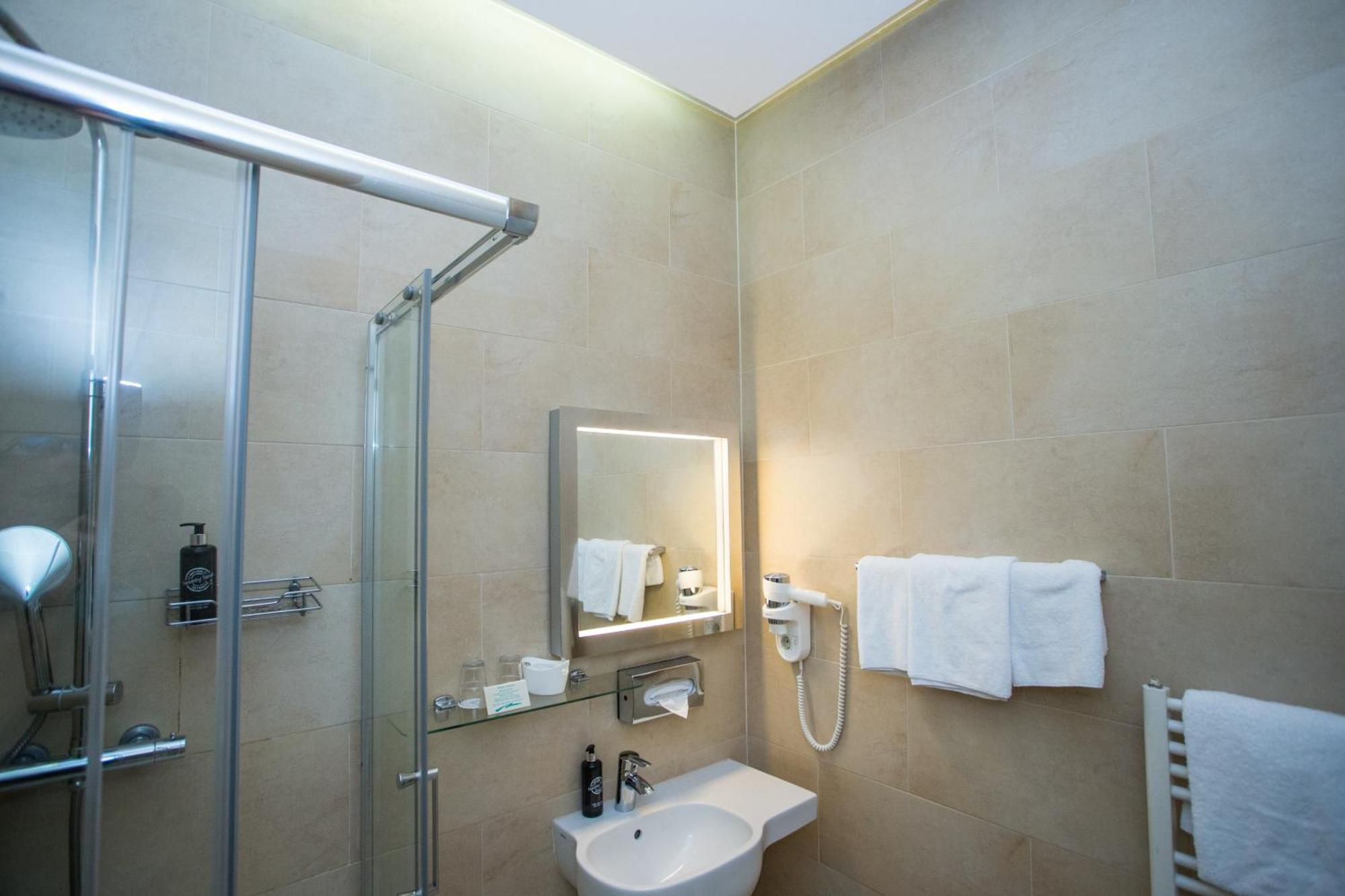 Opera Am Operneck Self Check In Apartment เวียนนา ภายนอก รูปภาพ